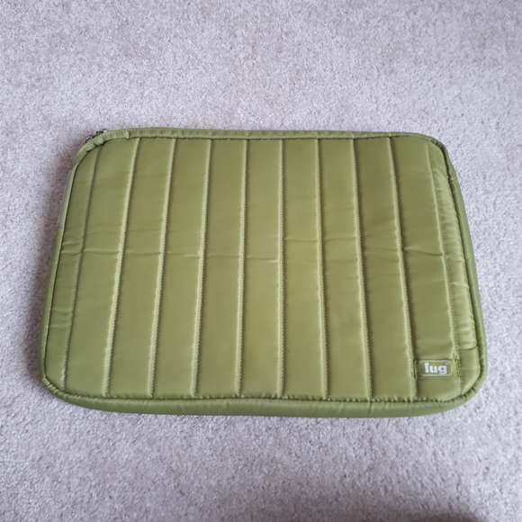 LUG / Padded Quilted Laptop Case with Zipper - Green - Picture 1 of 7